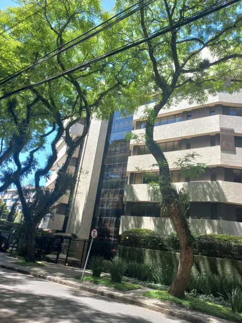 Foto 6 de Apartamento com 3 quartos à venda, 480m2 em Cabral, Curitiba - PR