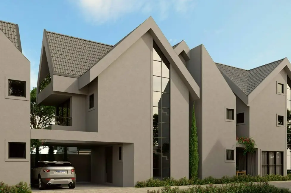 Casa com 4 quartos à venda, 180m2 em Ahú, Curitiba - PR - imagem 3 Foto 3 de Casa com 4 quartos à venda, 180m2 em Ahú, Curitiba - PR