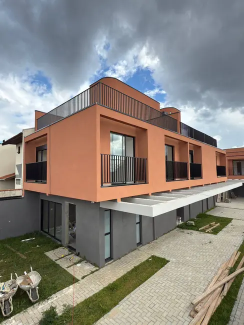 Foto 4 de Sobrado com 3 quartos à venda, 160m2 em Pilarzinho, Curitiba - PR