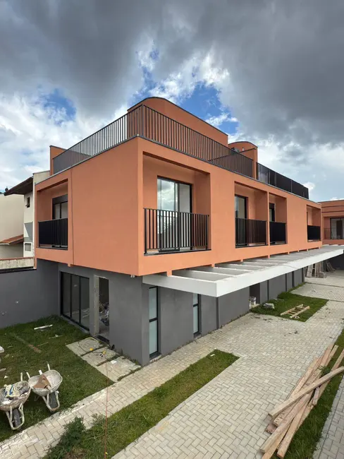 Foto 1 de Sobrado com 3 quartos à venda, 160m2 em Pilarzinho, Curitiba - PR