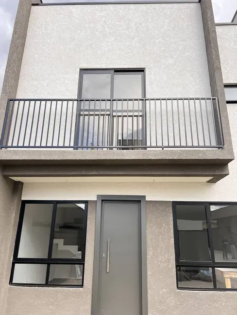 Foto 4 de Sobrado com 3 quartos à venda, 100m2 em Xaxim, Curitiba - PR