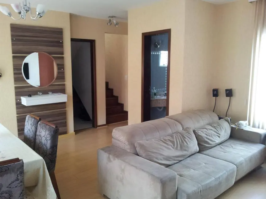 Sobrado com 3 quartos à venda, 162m2 em Santa Felicidade, Curitiba - PR - imagem 3 Foto 3 de Sobrado com 3 quartos à venda, 162m2 em Santa Felicidade, Curitiba - PR