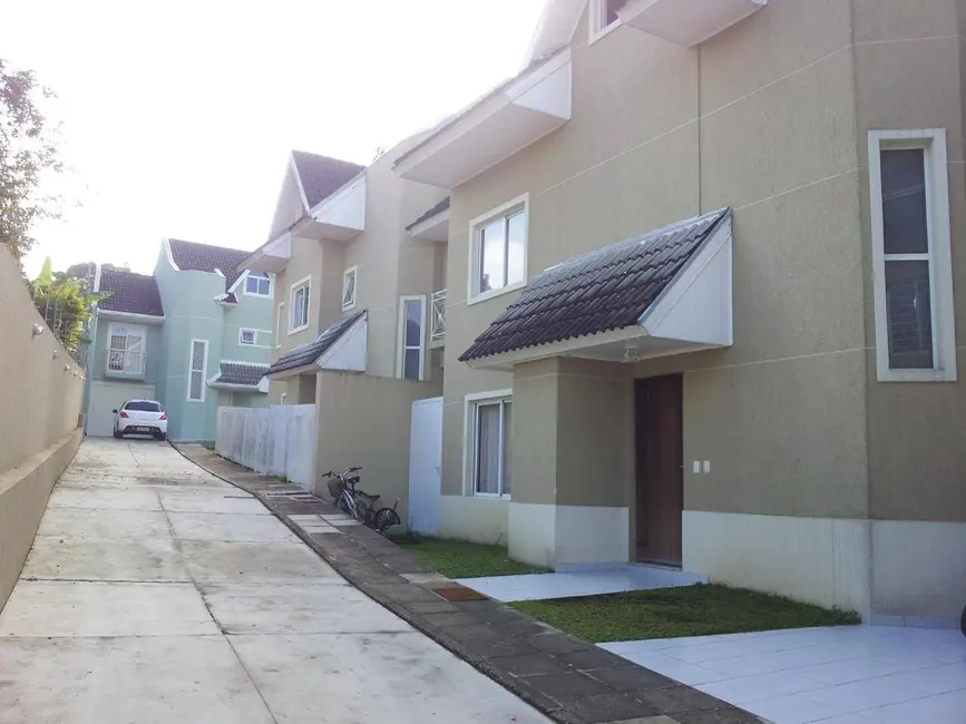 Sobrado com 3 quartos à venda, 162m2 em Santa Felicidade, Curitiba - PR - imagem 2 Foto 2 de Sobrado com 3 quartos à venda, 162m2 em Santa Felicidade, Curitiba - PR