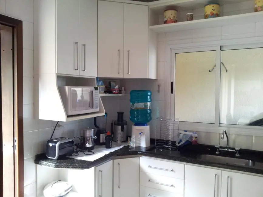 Sobrado com 3 quartos à venda, 162m2 em Santa Felicidade, Curitiba - PR - imagem 7 Foto 7 de Sobrado com 3 quartos à venda, 162m2 em Santa Felicidade, Curitiba - PR