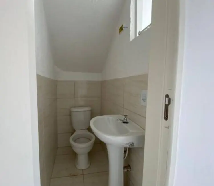 Casa com 2 quartos à venda, 59m2 em Tatuquara, Curitiba - PR - imagem 4 Foto 4 de Casa com 2 quartos à venda, 59m2 em Tatuquara, Curitiba - PR