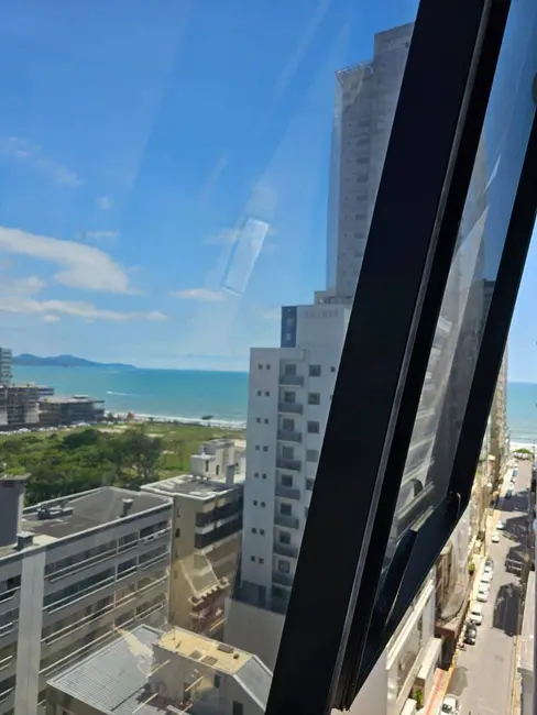Foto 2 de Apartamento com 3 quartos à venda, 127m2 em Meia Praia, Itapema - SC