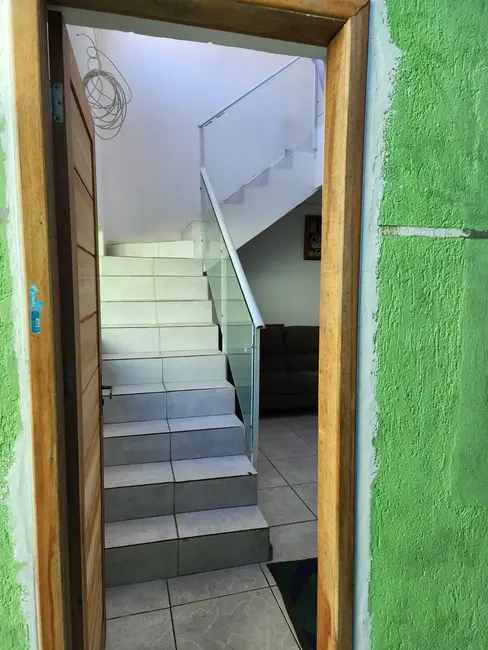 Sobrado com 3 quartos à venda, 152m2 em Jardim Rondinha, Campo Largo - PR - imagem 3 Foto 3 de Sobrado com 3 quartos à venda, 152m2 em Jardim Rondinha, Campo Largo - PR