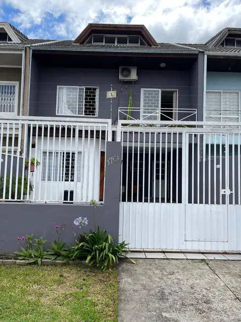 Foto 1 de Sobrado com 3 quartos à venda, 159m2 em Cajuru, Curitiba - PR