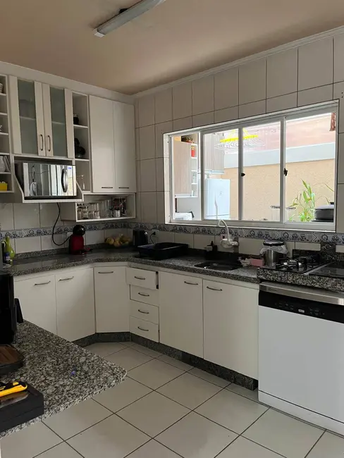 Foto 5 de Sobrado com 3 quartos à venda, 159m2 em Cajuru, Curitiba - PR