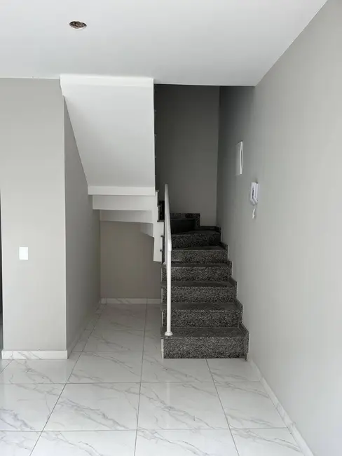 Foto 7 de Sobrado com 3 quartos à venda, 108m2 em São Braz, Curitiba - PR