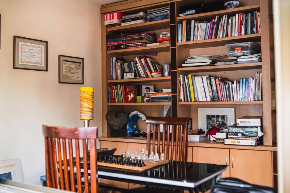Casa com 4 quartos à venda, 299m2 em Santo Inácio, Curitiba - PR - imagem 8 Foto 8 de Casa com 4 quartos à venda, 299m2 em Santo Inácio, Curitiba - PR