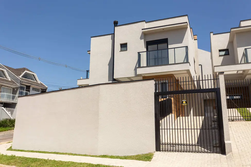 Sobrado com 3 quartos à venda, 170m2 em Atuba, Curitiba - PR - imagem 8 Foto 8 de Sobrado com 3 quartos à venda, 170m2 em Atuba, Curitiba - PR