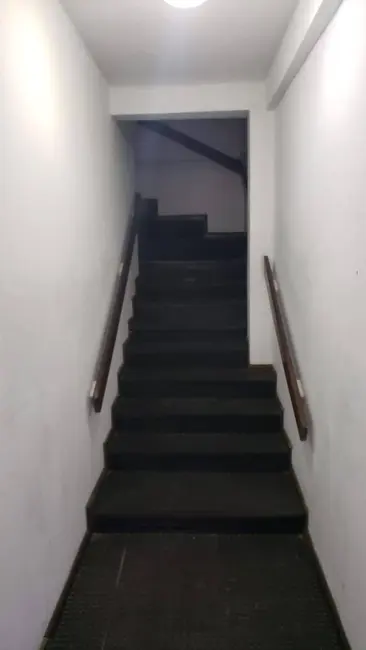 Sala Comercial à venda, 240m2 em Sítio Cercado, Curitiba - PR - imagem 9 Foto 9 de Sala Comercial à venda, 240m2 em Sítio Cercado, Curitiba - PR