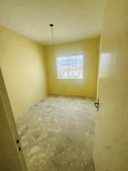 Casa com 3 quartos à venda, 99m2 em Sítio Cercado, Curitiba - PR - imagem 6 Foto 6 de Casa com 3 quartos à venda, 99m2 em Sítio Cercado, Curitiba - PR