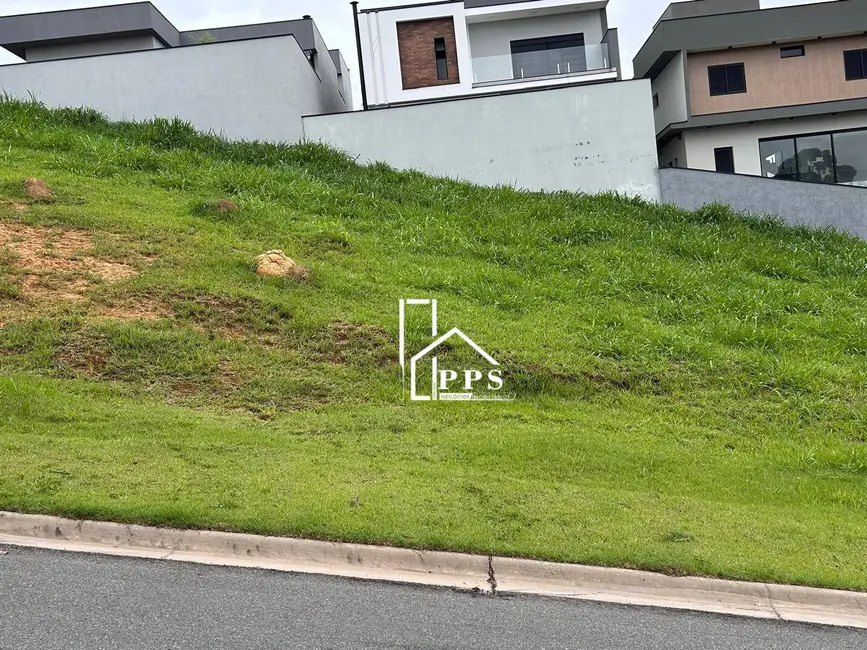 Foto 1 de Terreno / Lote à venda, 300m2 em Vila Pagano, Valinhos - SP