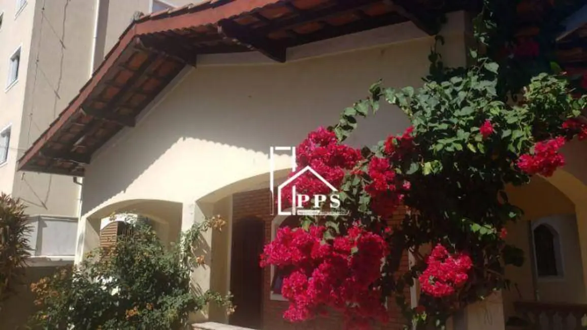 Casa com 3 quartos à venda, 480m2 em Santa Rosa, Vinhedo - SP - imagem 2 Foto 2 de Casa com 3 quartos à venda, 480m2 em Santa Rosa, Vinhedo - SP