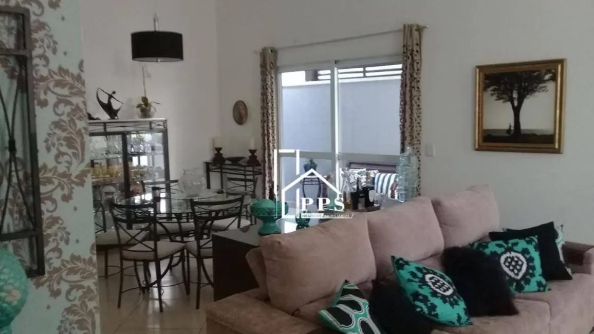 Casa de Condomínio com 3 quartos à venda, 300m2 em Pinheirinho, Vinhedo - SP - imagem 5 Foto 5 de Casa de Condomínio com 3 quartos à venda, 300m2 em Pinheirinho, Vinhedo - SP