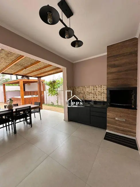 Foto 9 de Casa de Condomínio com 3 quartos à venda, 300m2 em Pinheirinho, Vinhedo - SP