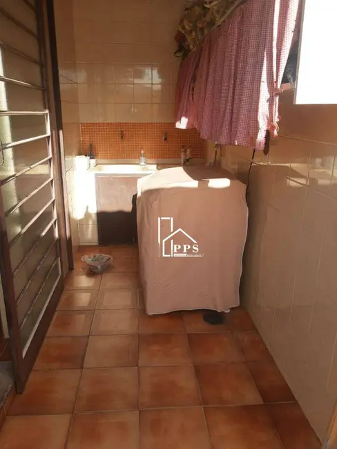 Casa com 3 quartos à venda, 254m2 em Centro, Vinhedo - SP - imagem 6 Foto 6 de Casa com 3 quartos à venda, 254m2 em Centro, Vinhedo - SP