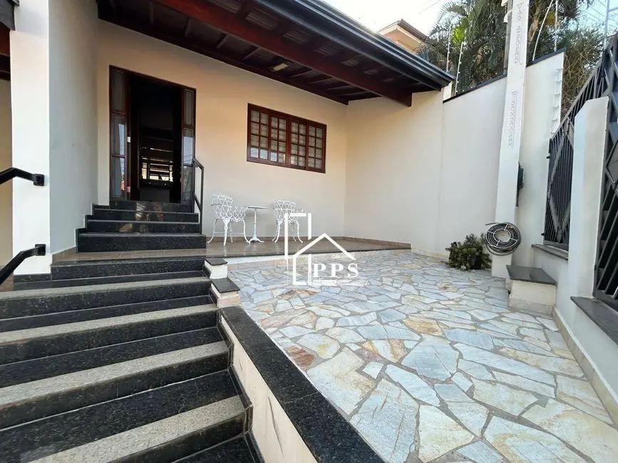 Casa com 3 quartos à venda, 250m2 em Bosque, Vinhedo - SP - imagem 5 Foto 5 de Casa com 3 quartos à venda, 250m2 em Bosque, Vinhedo - SP