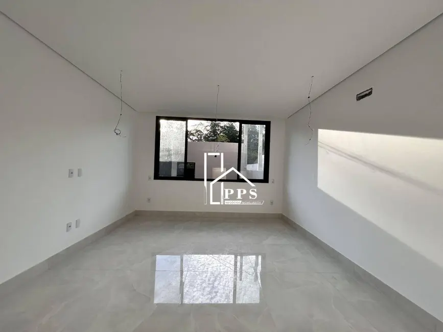 Casa com 3 quartos à venda, 250m2 em Pinheirinho, Vinhedo - SP - imagem 5 Foto 5 de Casa com 3 quartos à venda, 250m2 em Pinheirinho, Vinhedo - SP