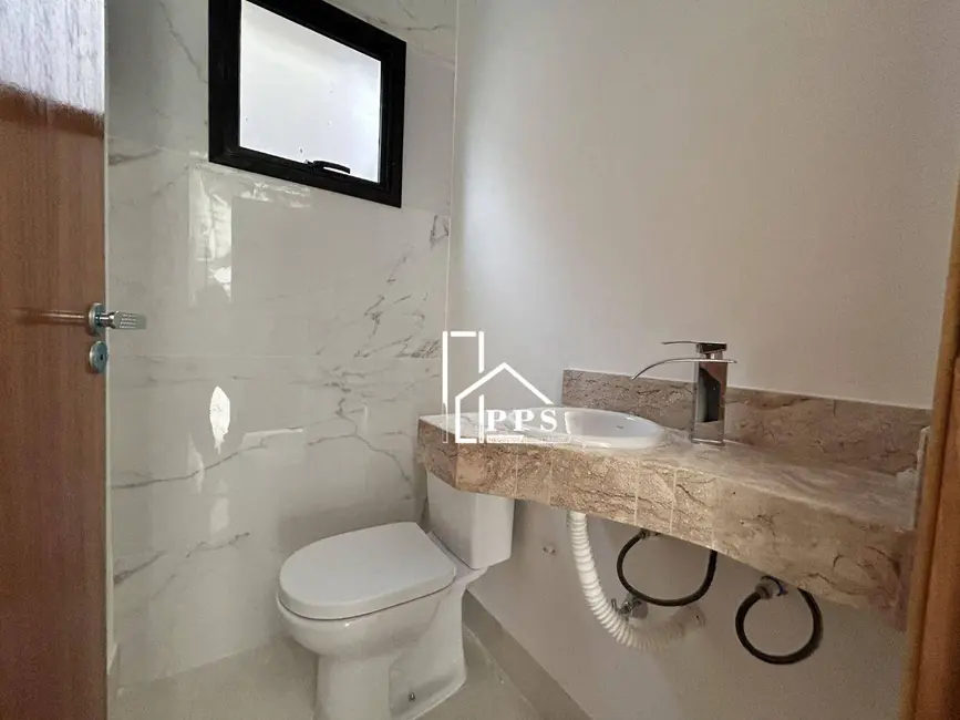 Casa com 3 quartos à venda, 250m2 em Pinheirinho, Vinhedo - SP - imagem 9 Foto 9 de Casa com 3 quartos à venda, 250m2 em Pinheirinho, Vinhedo - SP