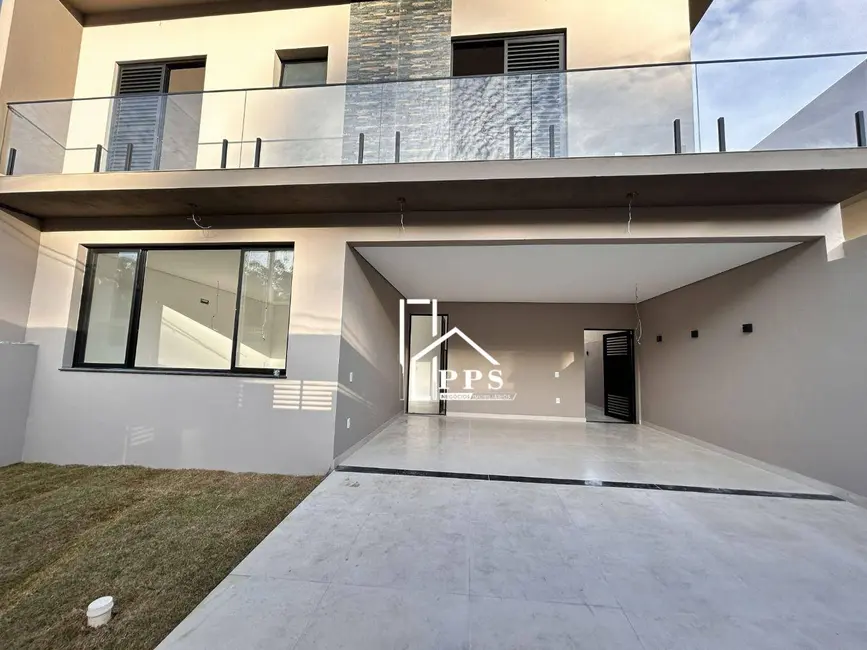 Casa com 3 quartos à venda, 250m2 em Pinheirinho, Vinhedo - SP - imagem 1 Foto 1 de Casa com 3 quartos à venda, 250m2 em Pinheirinho, Vinhedo - SP