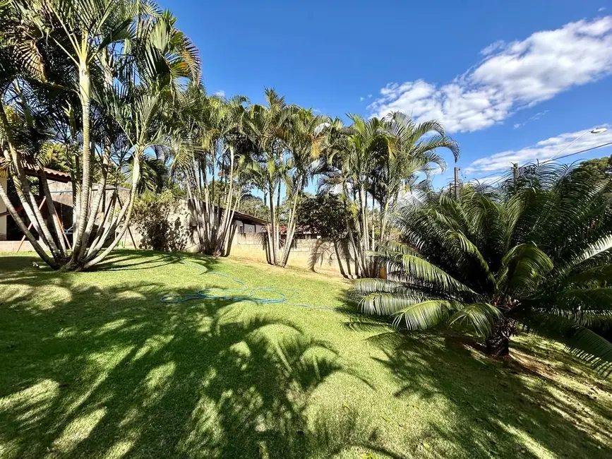 Chácara com 3 quartos à venda, 1000m2 em Vista Alegre, Vinhedo - SP - imagem 1 Foto 1 de Chácara com 3 quartos à venda, 1000m2 em Vista Alegre, Vinhedo - SP