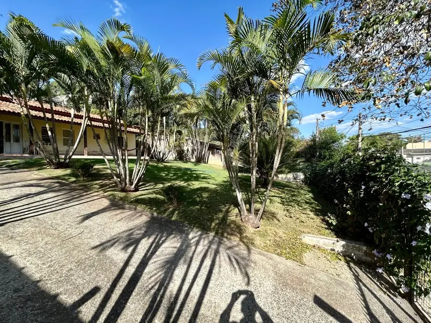 Chácara com 3 quartos à venda, 1000m2 em Vista Alegre, Vinhedo - SP - imagem 2 Foto 2 de Chácara com 3 quartos à venda, 1000m2 em Vista Alegre, Vinhedo - SP