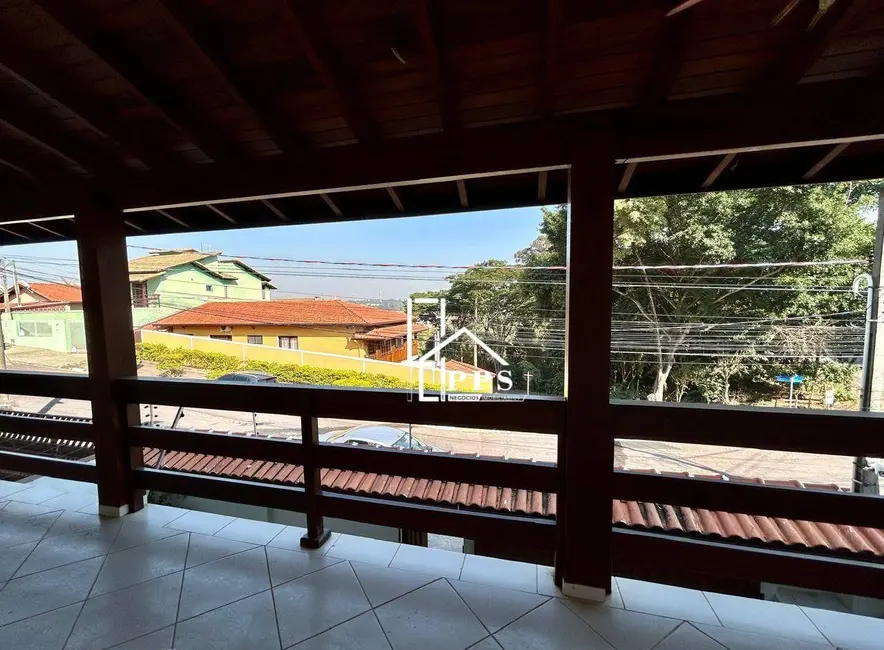 Foto 4 de Casa com 3 quartos à venda, 250m2 em João XXIII, Vinhedo - SP