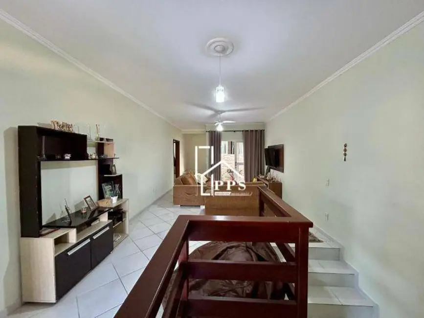 Foto 7 de Casa com 3 quartos à venda, 250m2 em João XXIII, Vinhedo - SP