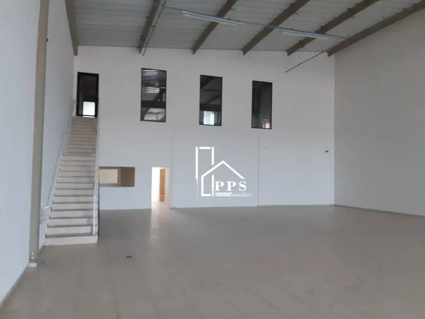 Armazém / Galpão para alugar, 900m2 em Santa Claudina, Vinhedo - SP - imagem 8 Foto 8 de Armazém / Galpão para alugar, 900m2 em Santa Claudina, Vinhedo - SP
