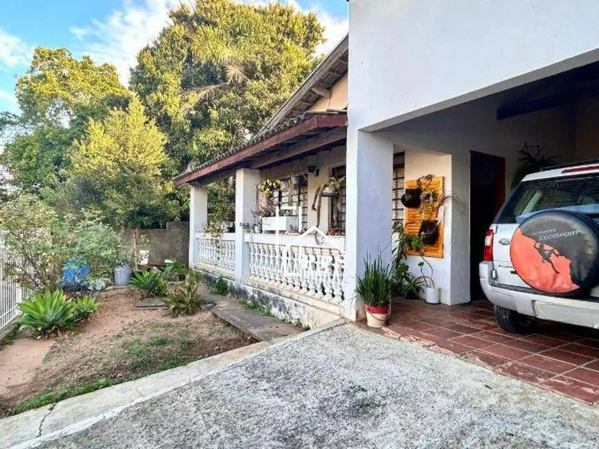 Casa com 3 quartos à venda, 330m2 em Centro, Vinhedo - SP - imagem 2 Foto 2 de Casa com 3 quartos à venda, 330m2 em Centro, Vinhedo - SP