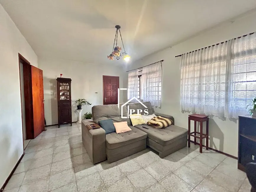 Casa com 3 quartos à venda, 330m2 em Centro, Vinhedo - SP - imagem 6 Foto 6 de Casa com 3 quartos à venda, 330m2 em Centro, Vinhedo - SP