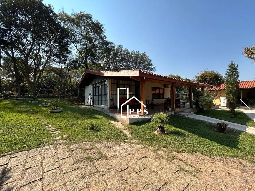 Foto 1 de Chácara com 3 quartos à venda, 2477m2 em Chácaras São Bento, Valinhos - SP