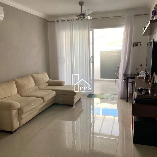 Foto 4 de Casa com 3 quartos à venda, 185m2 em Centro, Vinhedo - SP
