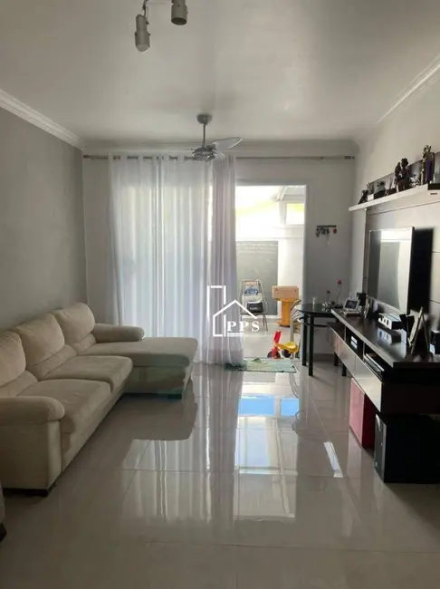 Foto 3 de Casa com 3 quartos à venda, 185m2 em Centro, Vinhedo - SP