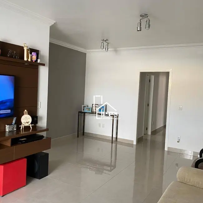Foto 6 de Casa com 3 quartos à venda, 185m2 em Centro, Vinhedo - SP