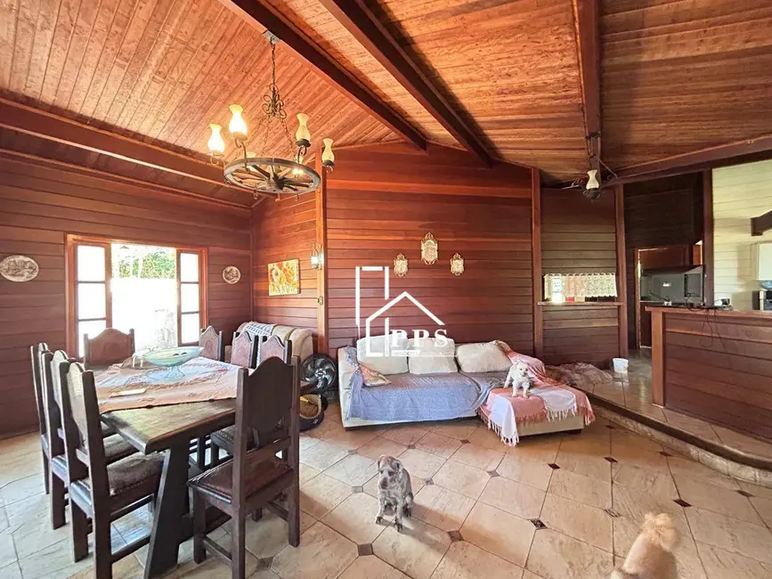 Casa de Condomínio com 3 quartos à venda, 1010m2 em Santa Cândida, Vinhedo - SP - imagem 5 Foto 5 de Casa de Condomínio com 3 quartos à venda, 1010m2 em Santa Cândida, Vinhedo - SP