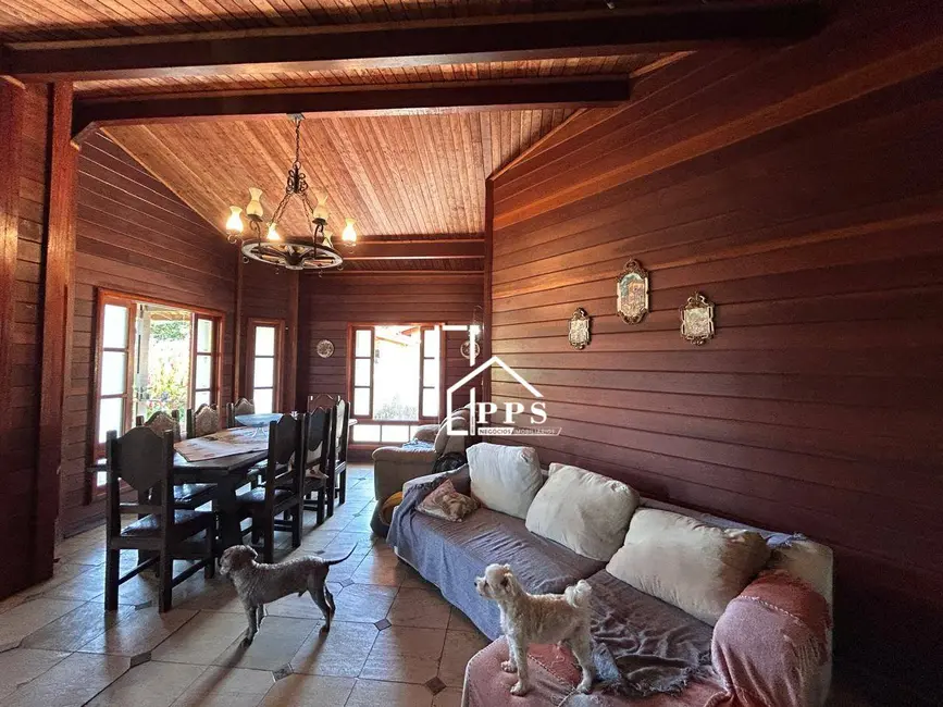 Casa de Condomínio com 3 quartos à venda, 1010m2 em Santa Cândida, Vinhedo - SP - imagem 3 Foto 3 de Casa de Condomínio com 3 quartos à venda, 1010m2 em Santa Cândida, Vinhedo - SP