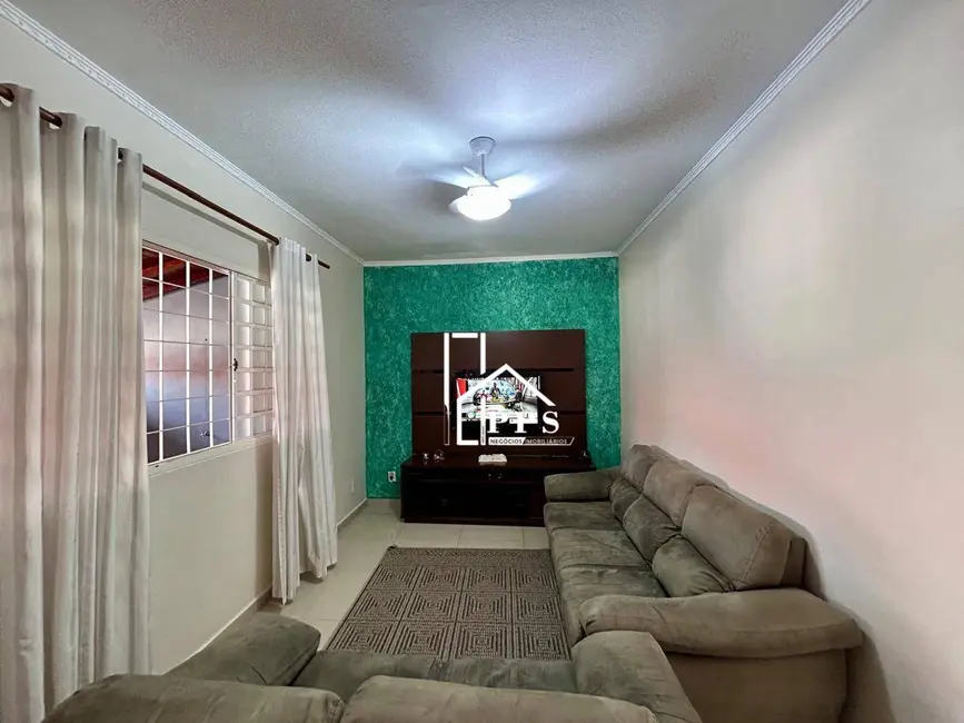 Foto 1 de Casa com 3 quartos à venda, 250m2 em João XXIII, Vinhedo - SP