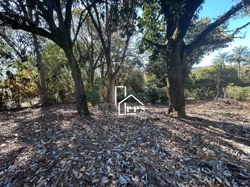 Chácara com 3 quartos à venda, 5000m2 em São Joaquim, Vinhedo - SP - imagem 6 Foto 6 de Chácara com 3 quartos à venda, 5000m2 em São Joaquim, Vinhedo - SP