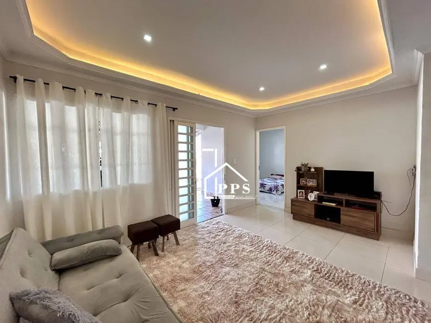 Foto 6 de Casa com 3 quartos à venda, 250m2 em João XXIII, Vinhedo - SP