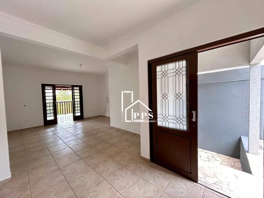 Casa com 3 quartos à venda, 250m2 em Bosque, Vinhedo - SP - imagem 8 Foto 8 de Casa com 3 quartos à venda, 250m2 em Bosque, Vinhedo - SP