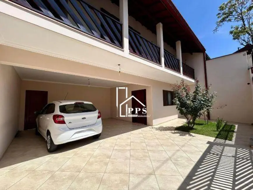 Foto 2 de Casa com 4 quartos à venda, 250m2 em João XXIII, Vinhedo - SP