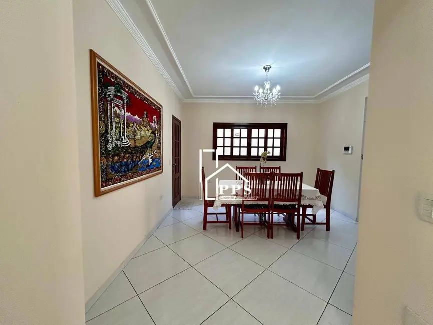 Foto 6 de Casa com 4 quartos à venda, 250m2 em João XXIII, Vinhedo - SP