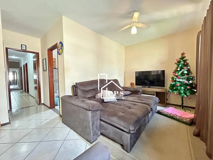 Casa com 4 quartos à venda, 828m2 em João XXIII, Vinhedo - SP - imagem 3 Foto 3 de Casa com 4 quartos à venda, 828m2 em João XXIII, Vinhedo - SP
