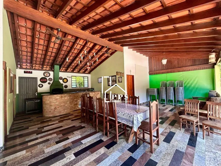 Foto 2 de Chácara com 1 quarto à venda, 1600m2 em Capela, Vinhedo - SP