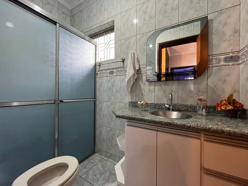 Foto 9 de Casa com 3 quartos à venda, 250m2 em João XXIII, Vinhedo - SP