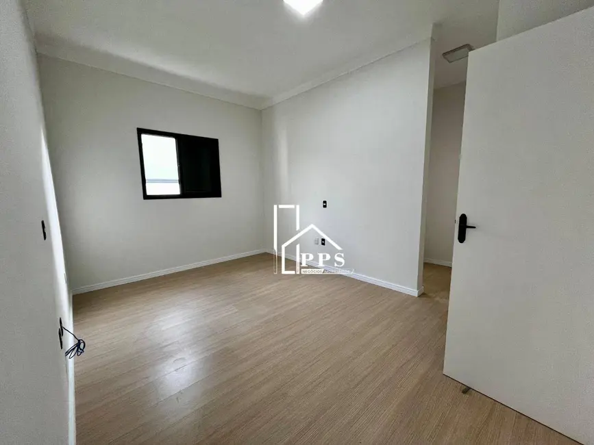 Casa com 3 quartos à venda, 250m2 em Bosque, Vinhedo - SP - imagem 9 Foto 9 de Casa com 3 quartos à venda, 250m2 em Bosque, Vinhedo - SP